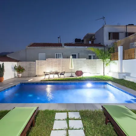 Peponas Apartment